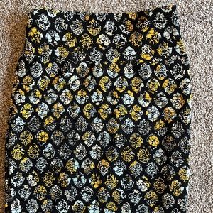 LulaRoe Cassie skirt